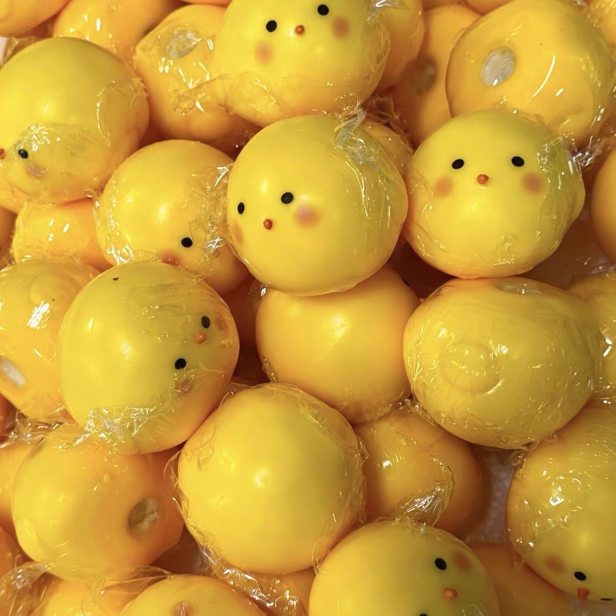 Crunchy Ball Cute Little Yello - Party Games Ideas ulasan dan harga